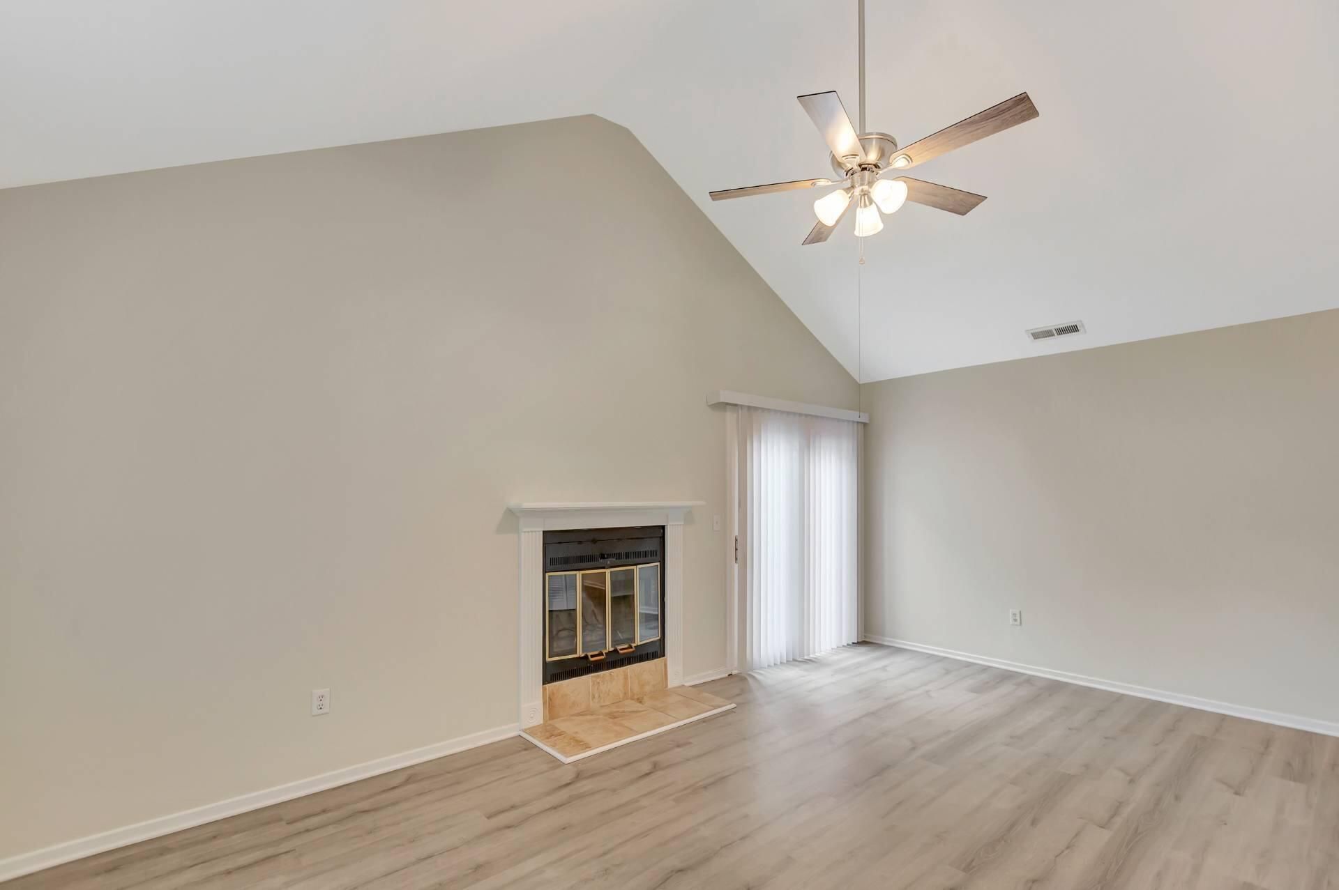 1755 River Front Drive Photo 7