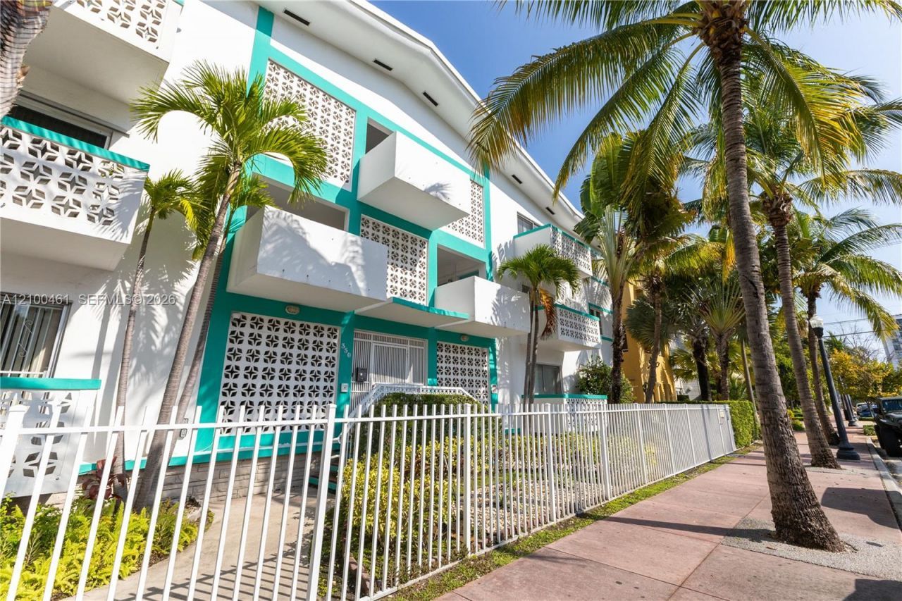 350 Collins Ave , Unit 311, Miami Beach, FL 33139 Photo