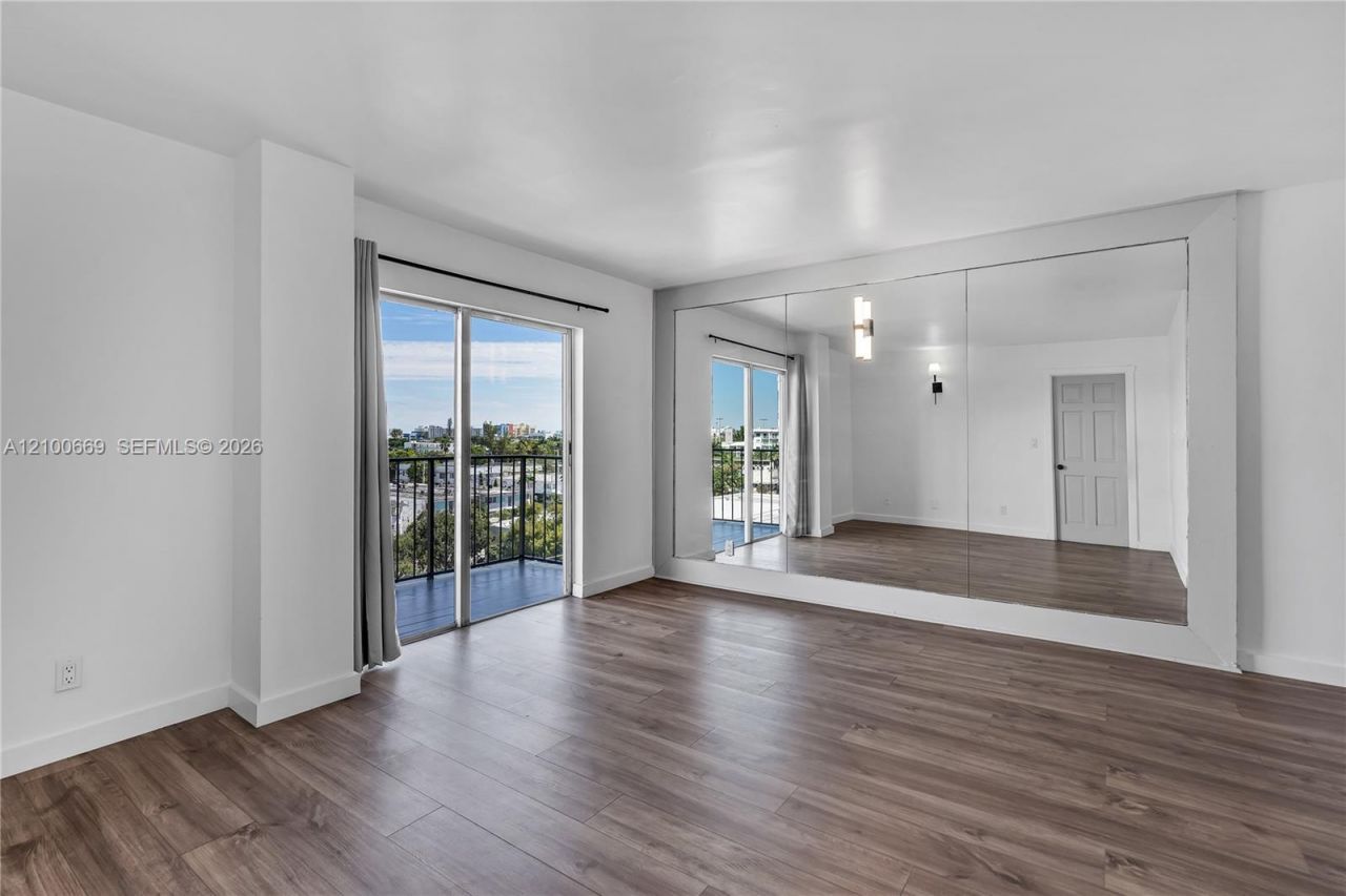 899 West Ave , Unit 7A, Miami Beach, FL 33139 Photo