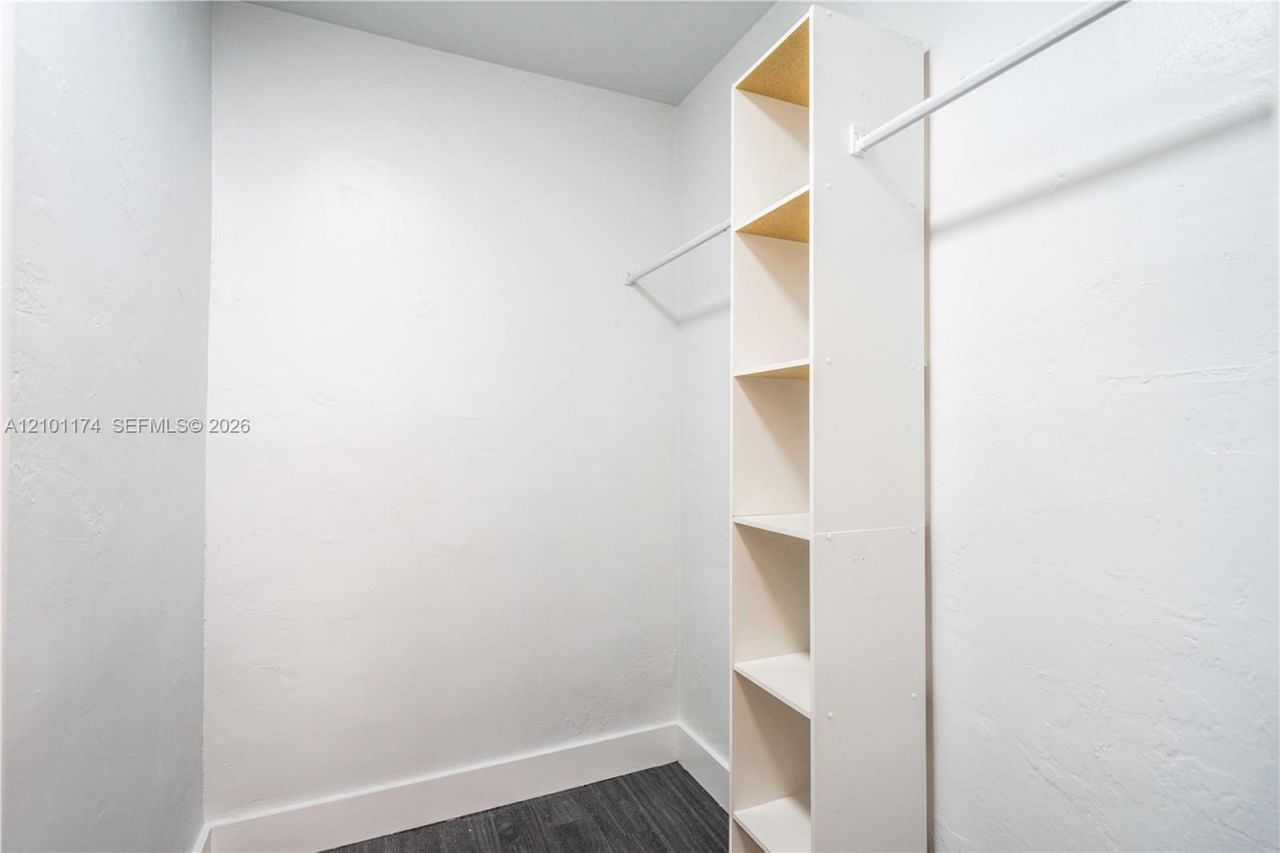 7311 Byron Ave, Unit 6, Miami Beach, FL 33141 Photo