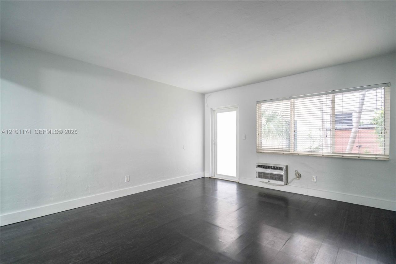 7311 Byron Ave, Unit 6, Miami Beach, FL 33141 Photo
