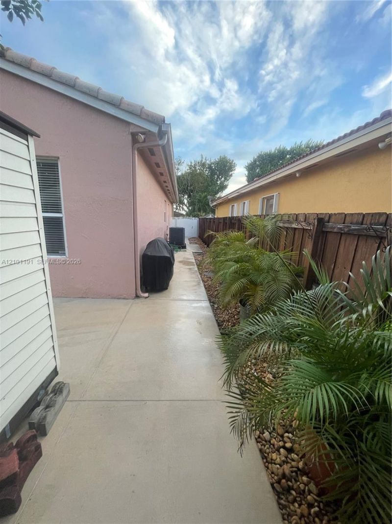 16125 SW 62nd Ter , Miami, FL 33193 Photo