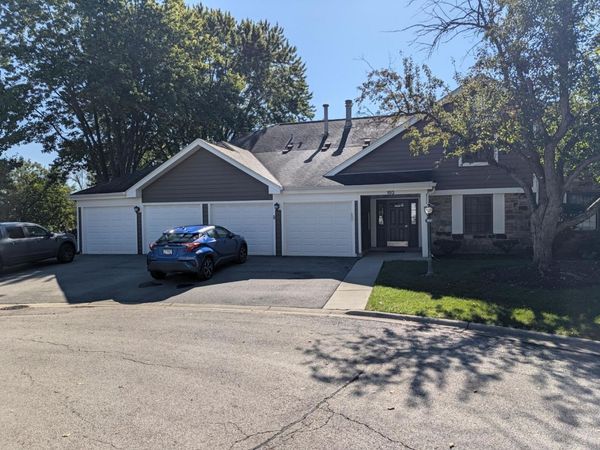 103 Marble Hill Court , Unit B2, Schaumburg, IL 60193