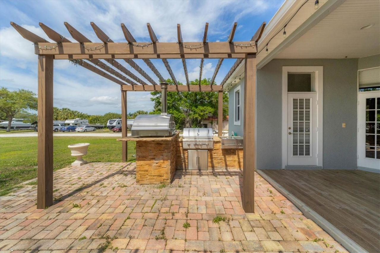 1108 64th Street Court E, Bradenton, FL 34208 Photo