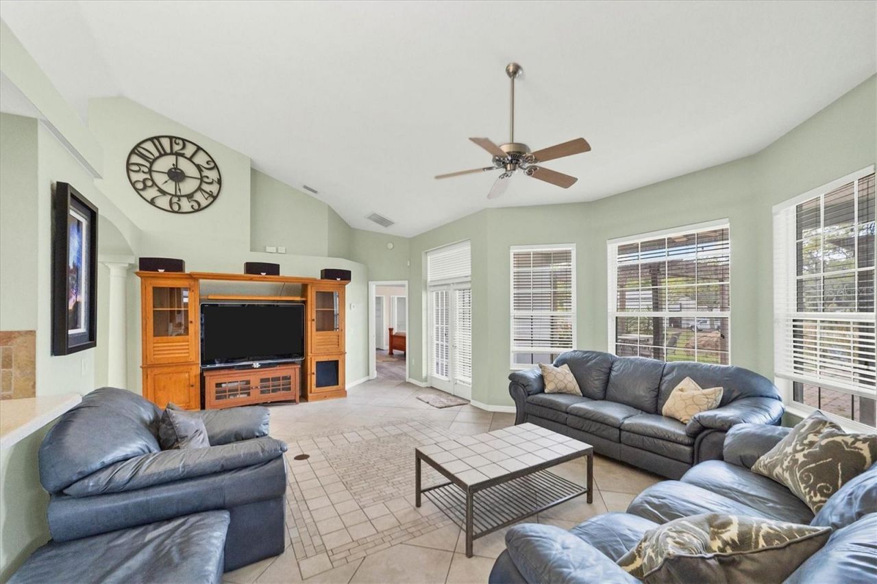 1108 64th Street Court E, Bradenton, FL 34208 Photo