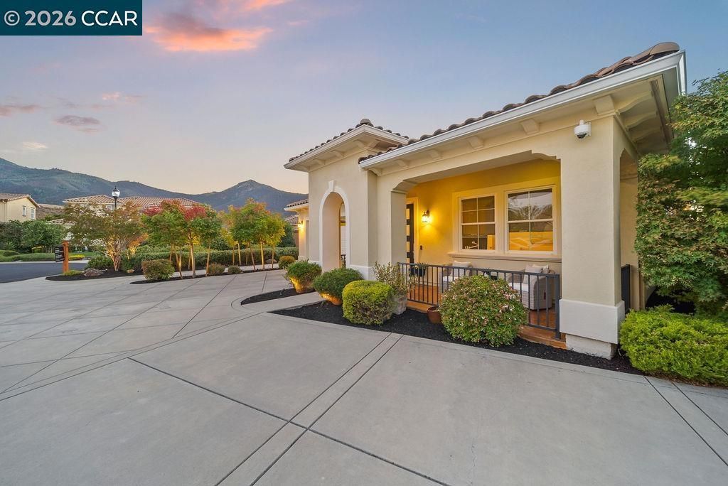 24 Promontory Place, Clayton, CA 94517 Main Photo