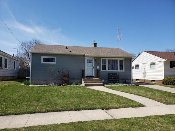 7928 42nd AVENUE, Kenosha, WI 53142