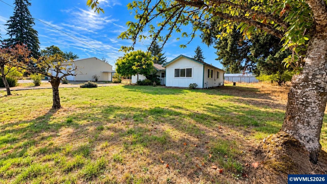 38140 Weirich Dr, Lebanon, OR 97355 Main Photo