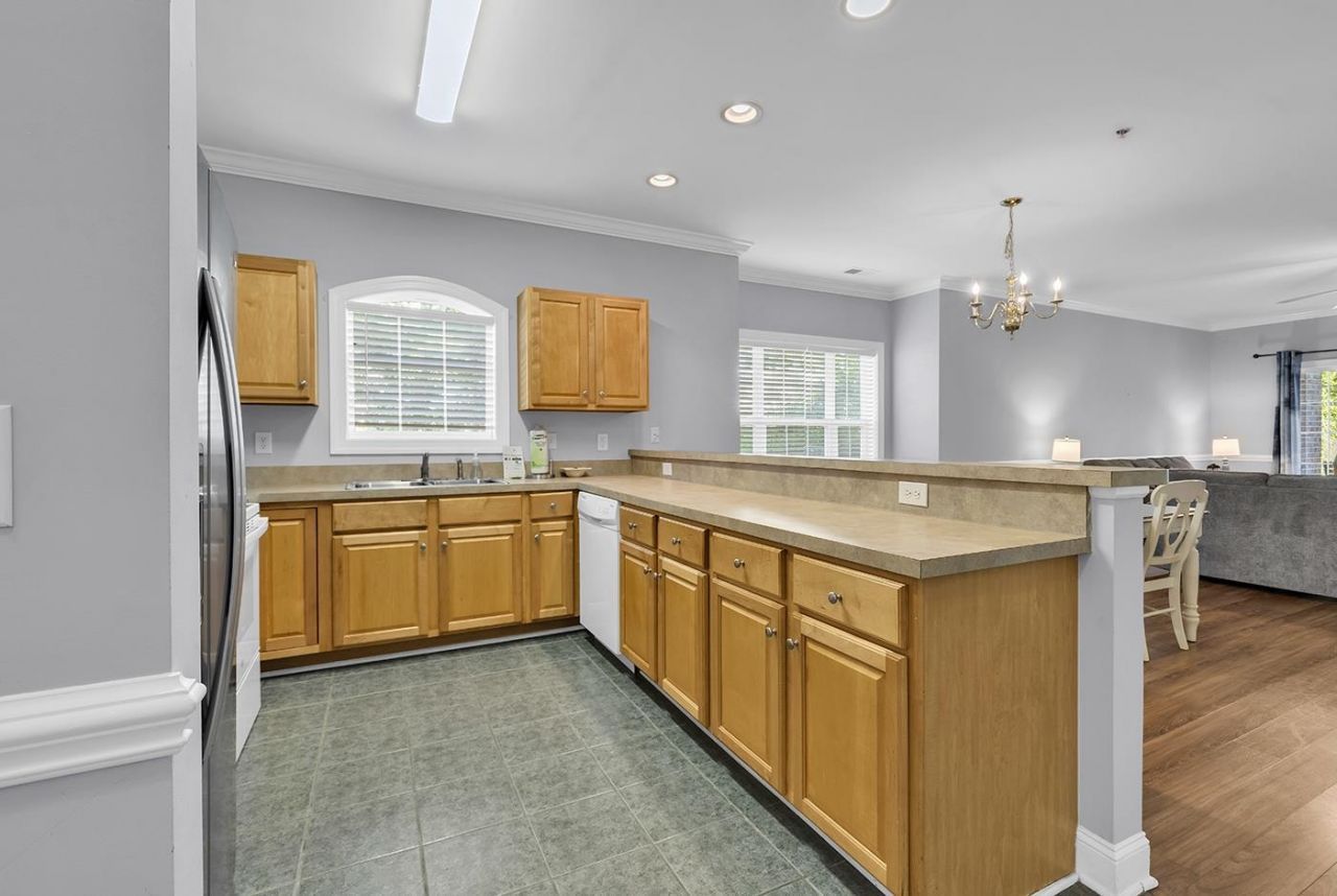 4872 Dahlia Ct. Photo 12