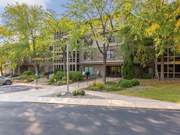 3801 W 98th Street, Unit 208, Bloomington, MN 55431