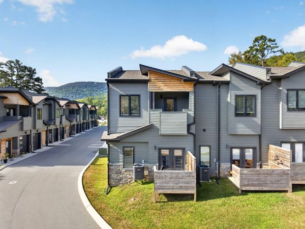 4160 Outpost Way , Chattanooga, TN 37419