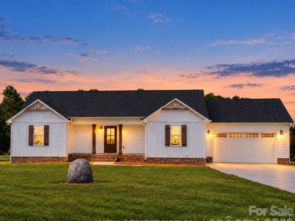 295 Northbrook III School Road, Vale, NC 28168