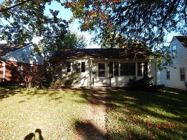 723 S 12th Street , Clinton, IA 52732