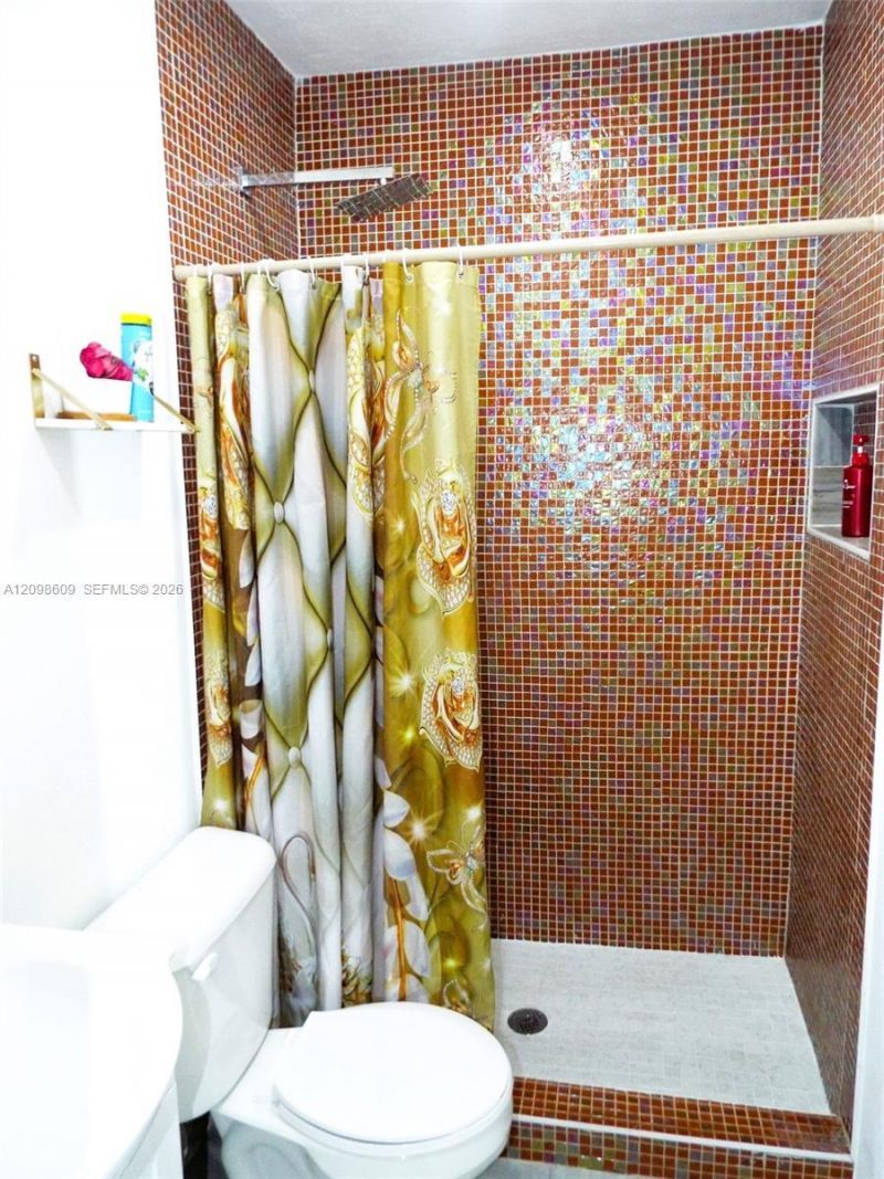 285 NW 48th Pl , Miami, FL 33126 Photo