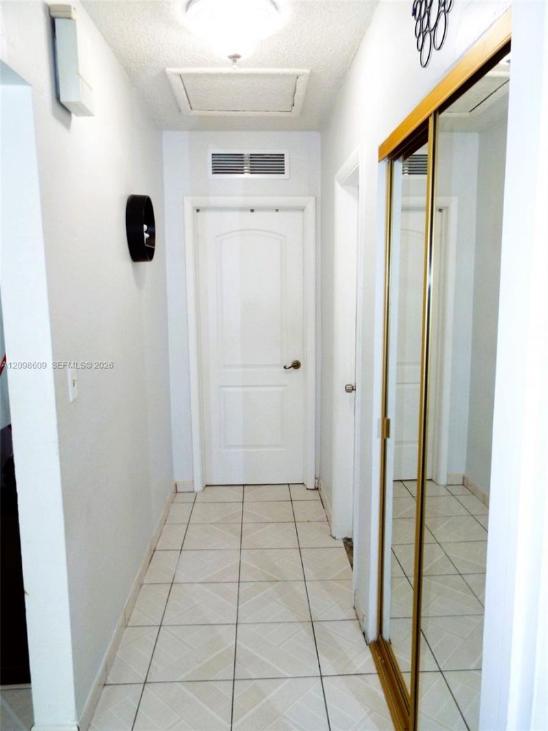 285 NW 48th Pl , Miami, FL 33126 Photo