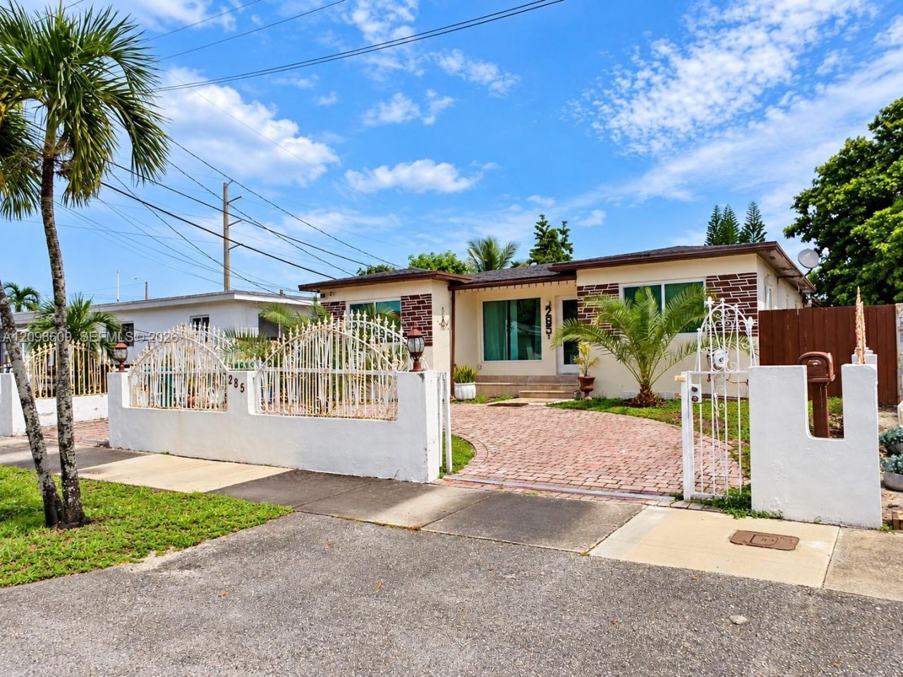 285 NW 48th Pl , Miami, FL 33126 Photo