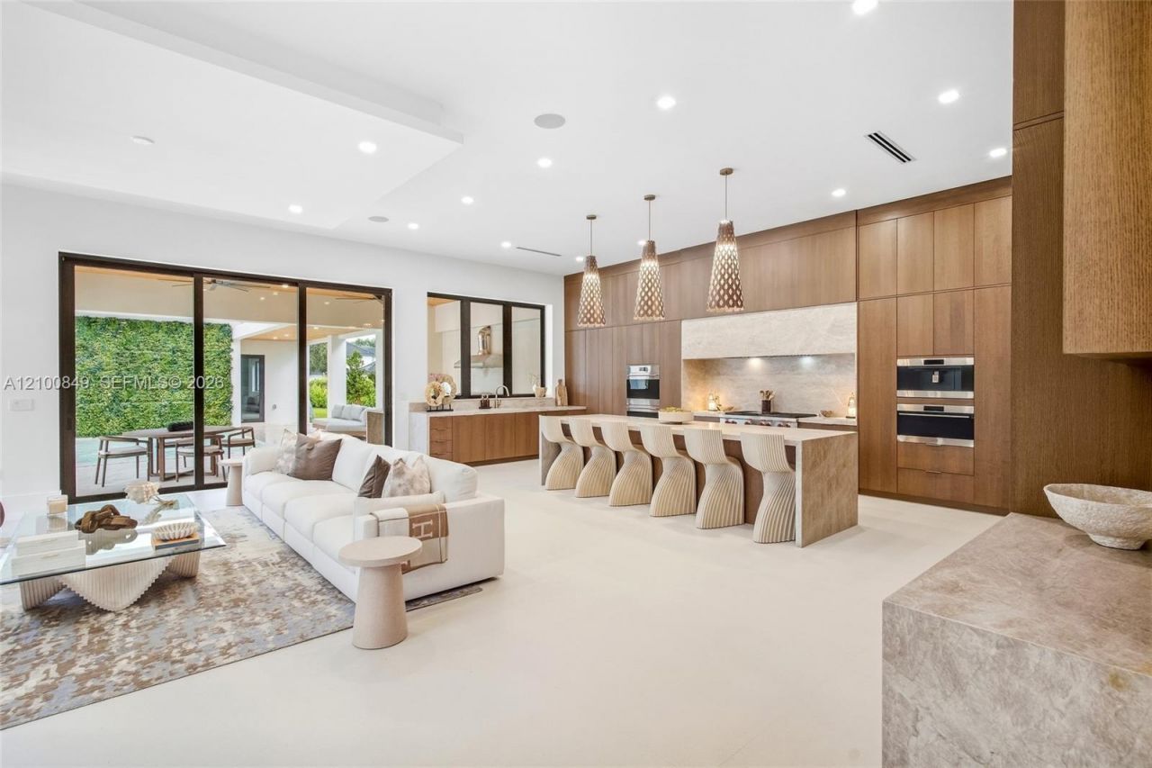 13805 Old Cutler Rd, Palmetto Bay, FL 33158 Photo