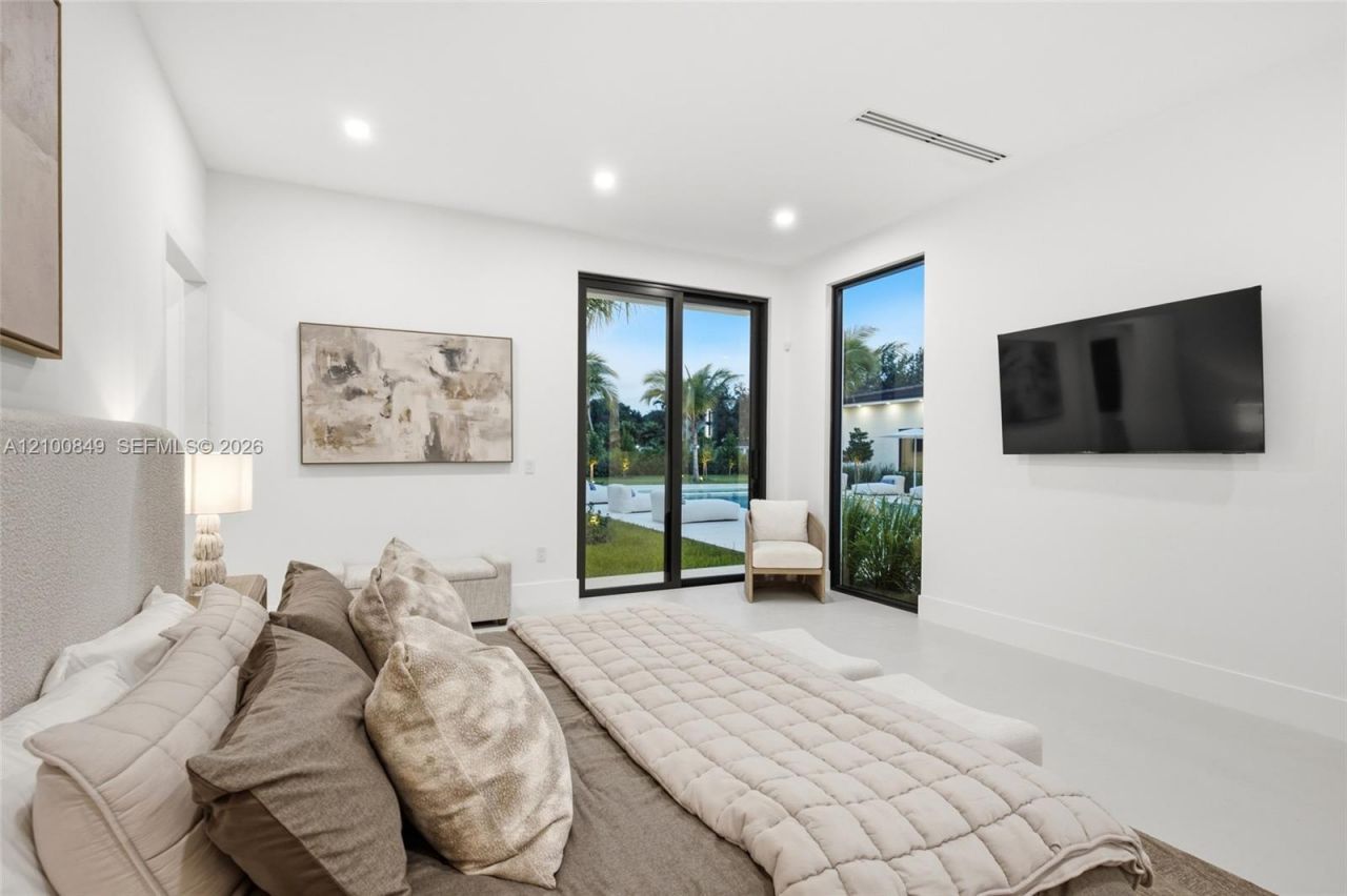 13805 Old Cutler Rd, Palmetto Bay, FL 33158 Photo