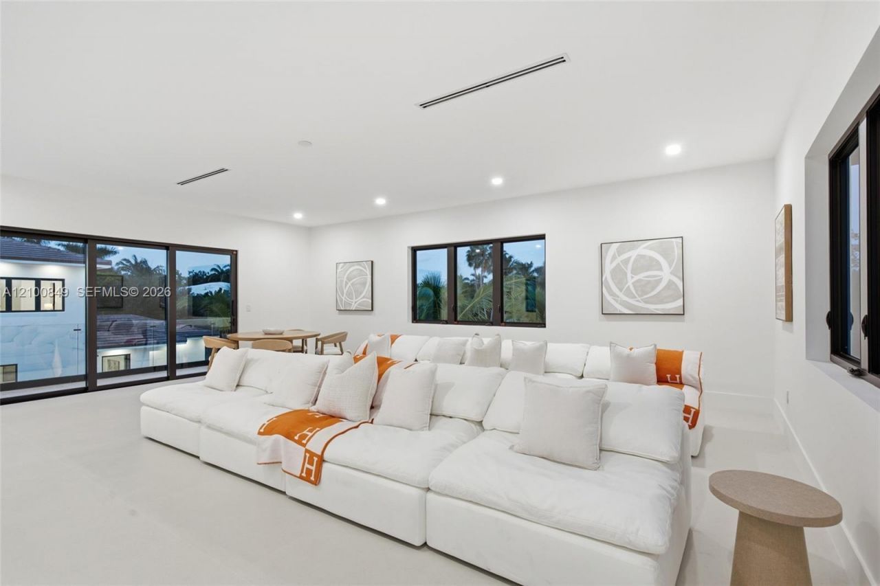 13805 Old Cutler Rd, Palmetto Bay, FL 33158 Photo