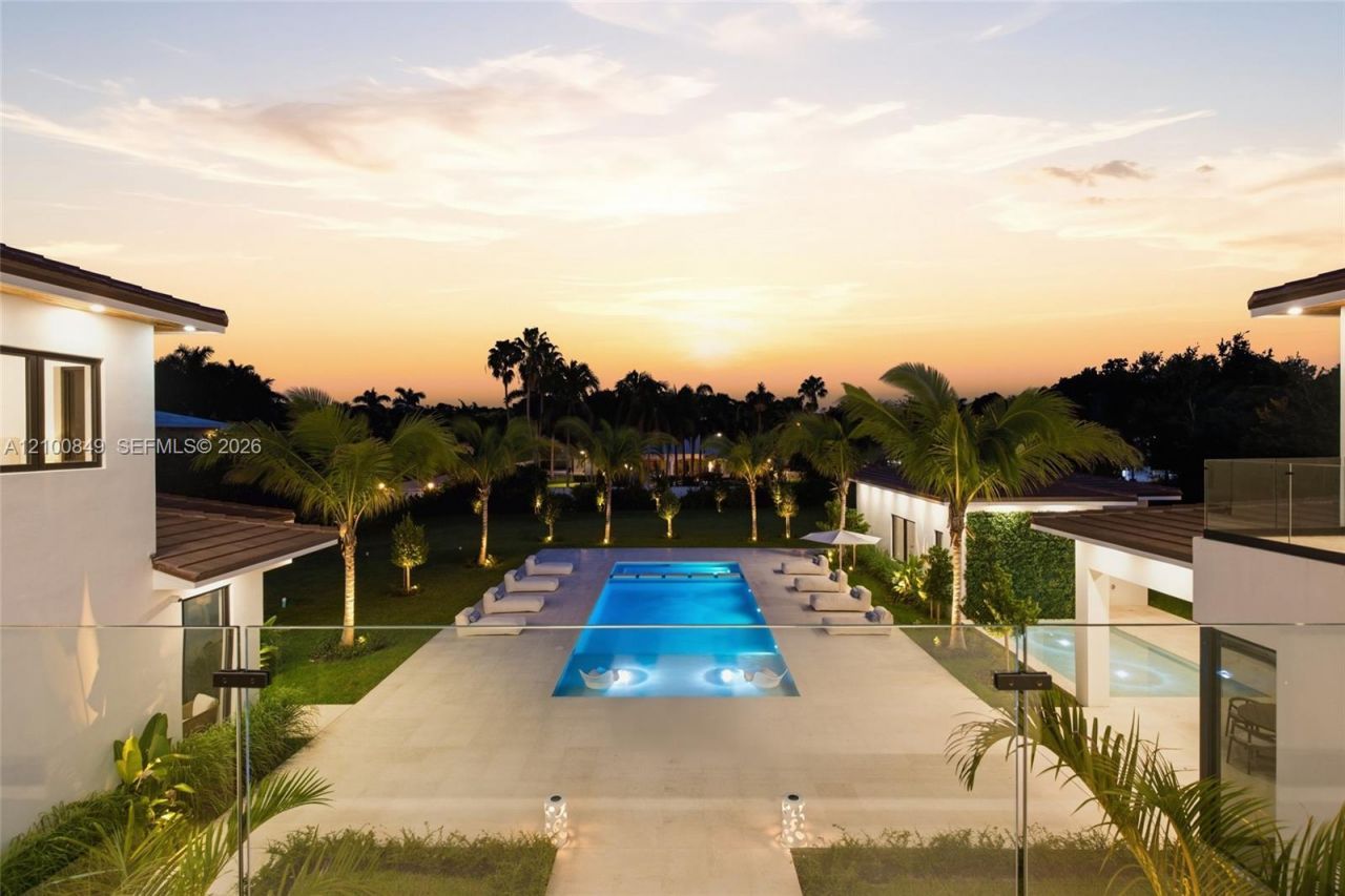 13805 Old Cutler Rd, Palmetto Bay, FL 33158 Photo