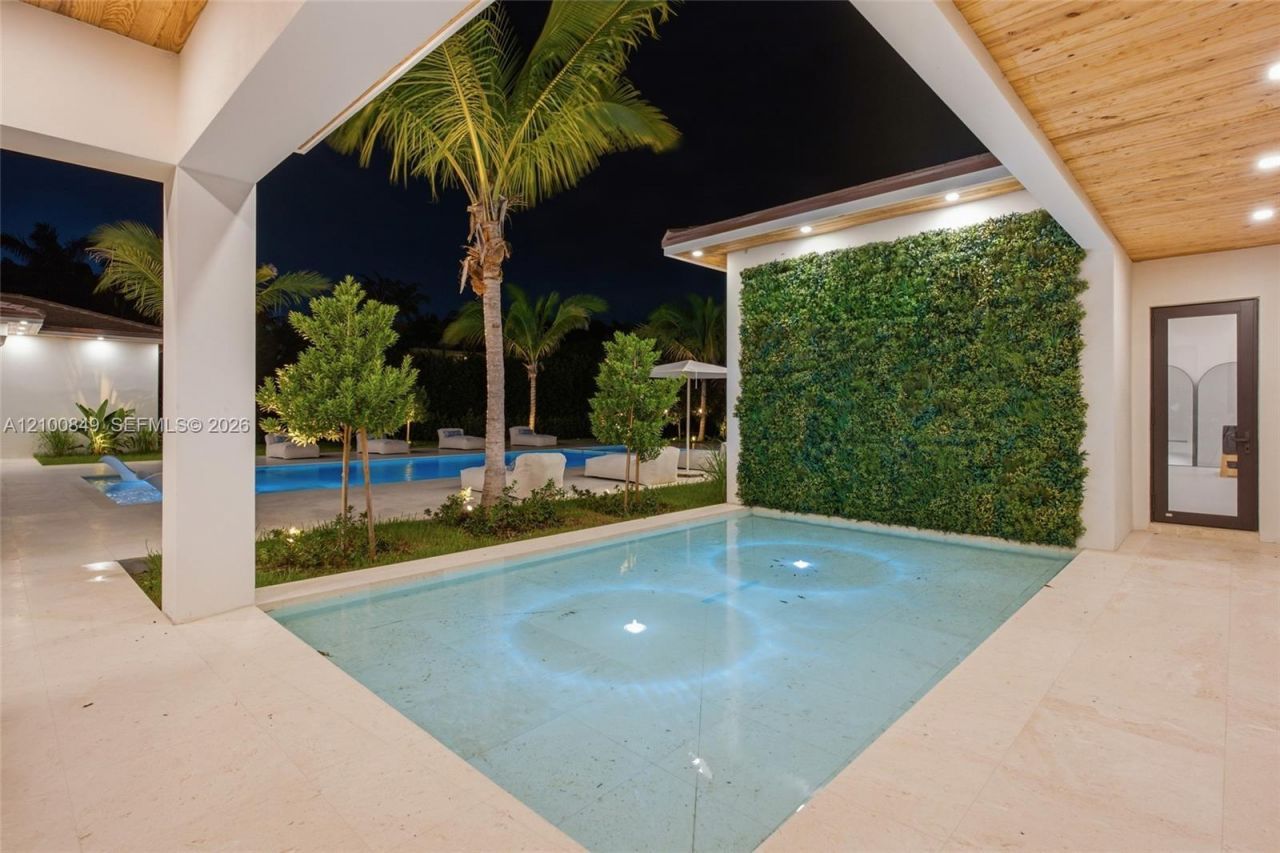 13805 Old Cutler Rd, Palmetto Bay, FL 33158 Photo