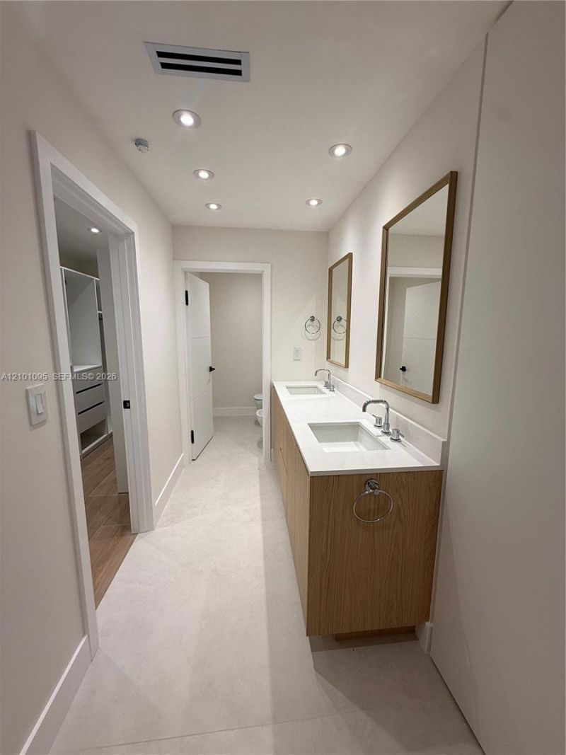 Please Call For Address, Unit 140, Key Biscayne, FL 33149 Photo