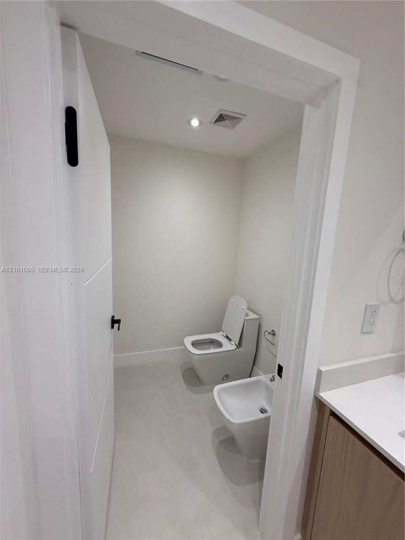 Please Call For Address, Unit 140, Key Biscayne, FL 33149 Photo