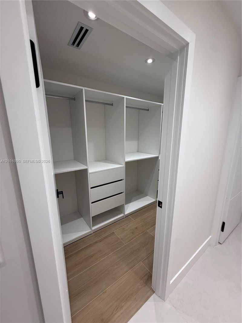 Please Call For Address, Unit 140, Key Biscayne, FL 33149 Photo