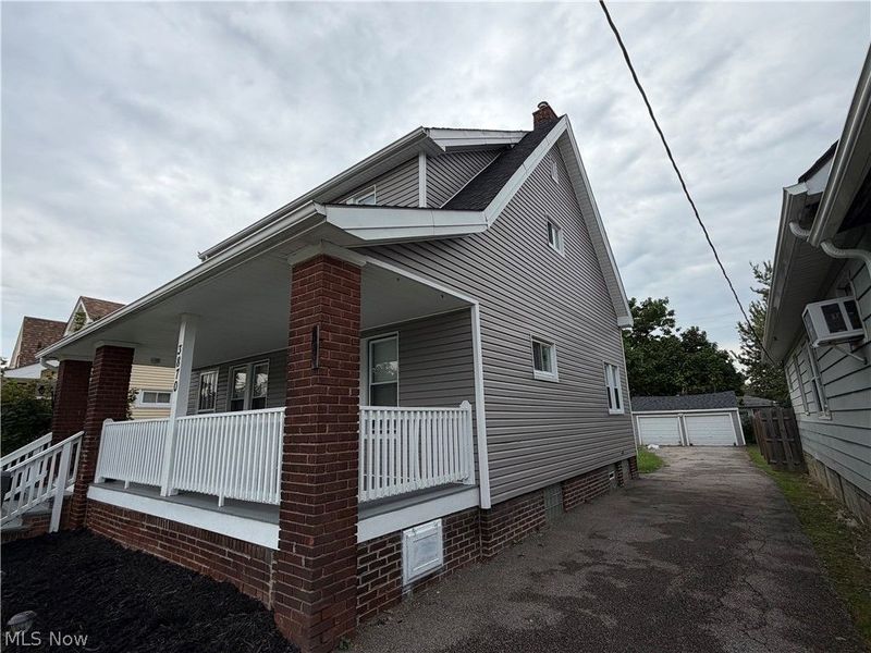 3870 E 146th Street, Cleveland, OH 44128 Photo 2