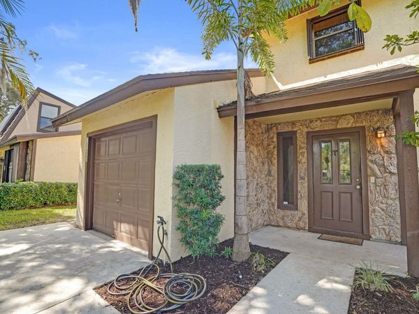1065 RAINTREE Lane, Palm Beach Gardens, FL 33410