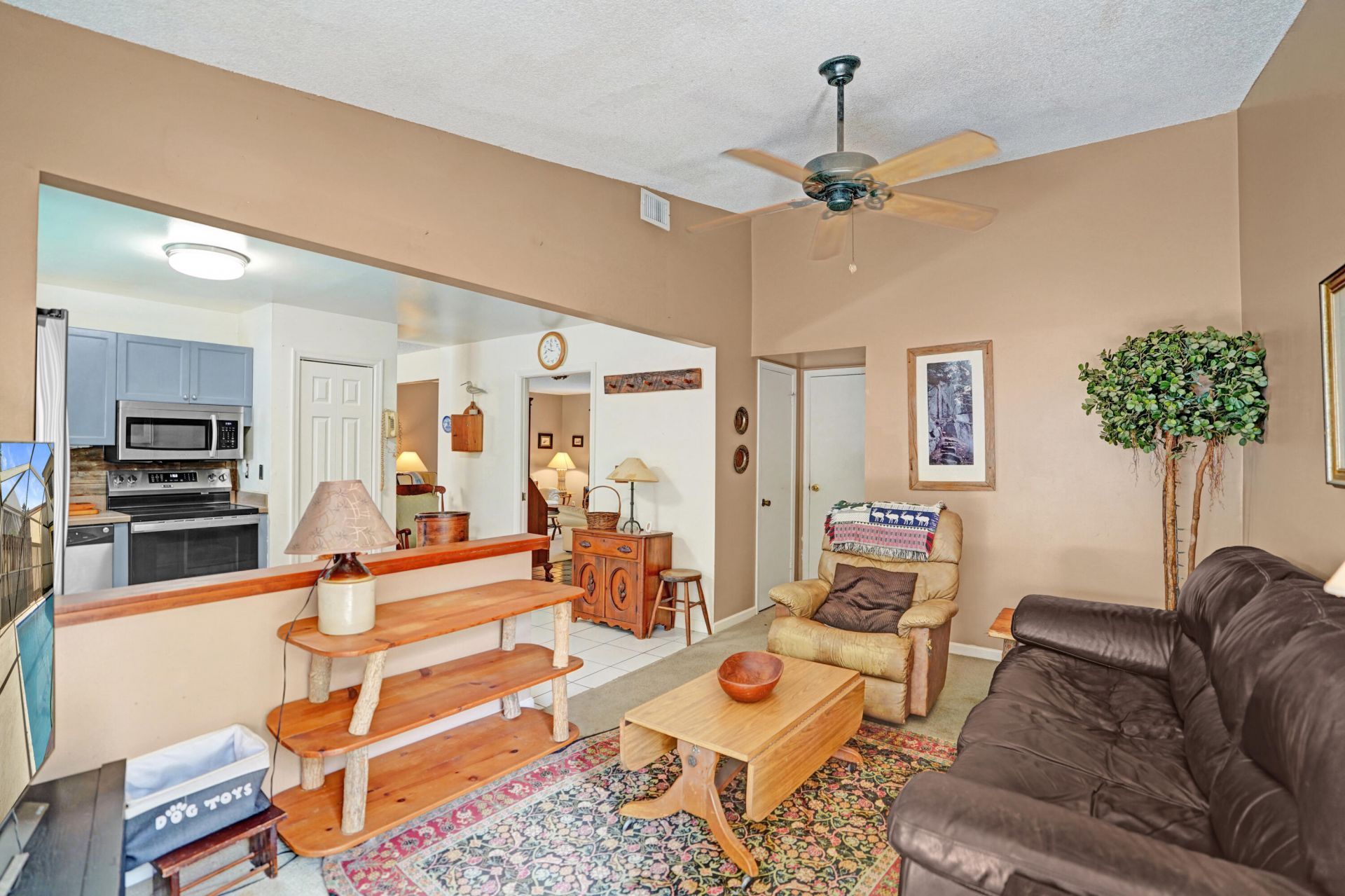 1065 Raintree Lane, Palm Beach Gardens, FL 33410 Photo