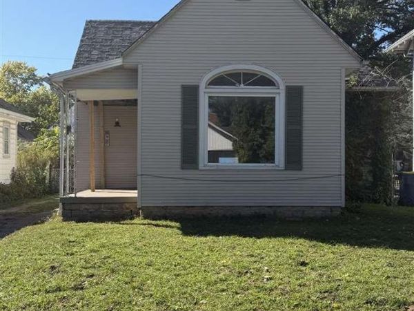 907 S 19th, Terre Haute, IN 47803
