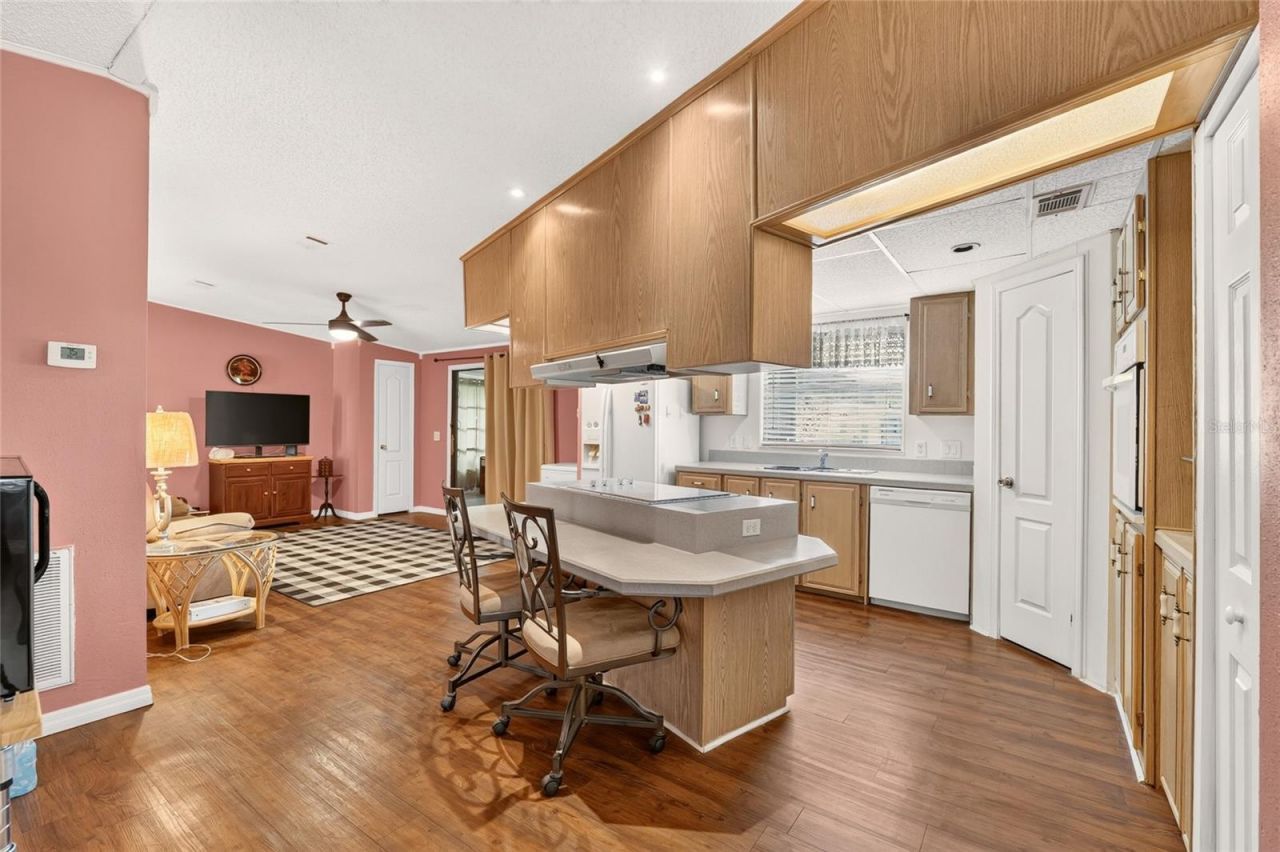 3401 Rainbow Road , Tavares, FL 32778 Photo