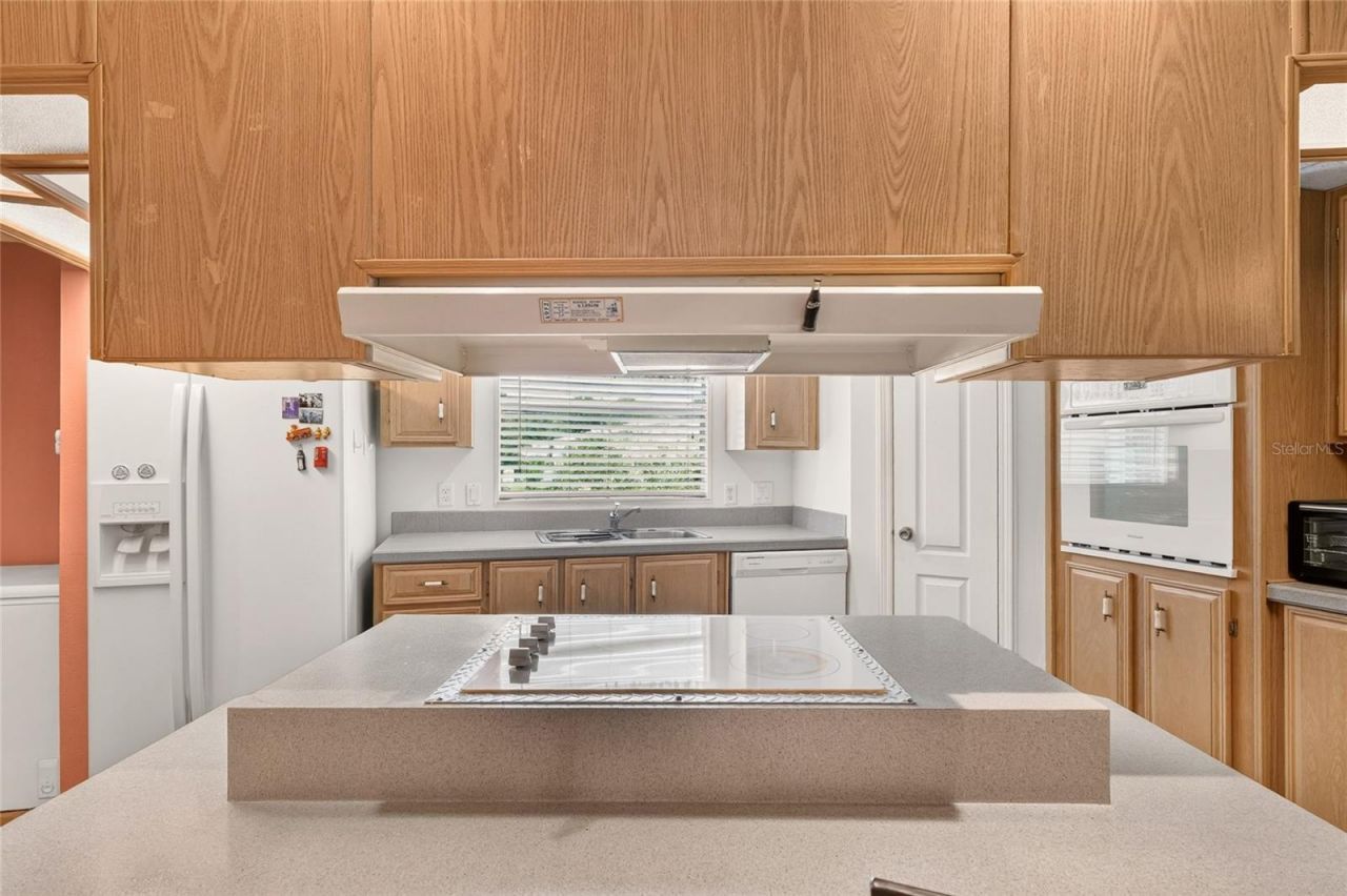 3401 Rainbow Road , Tavares, FL 32778 Photo
