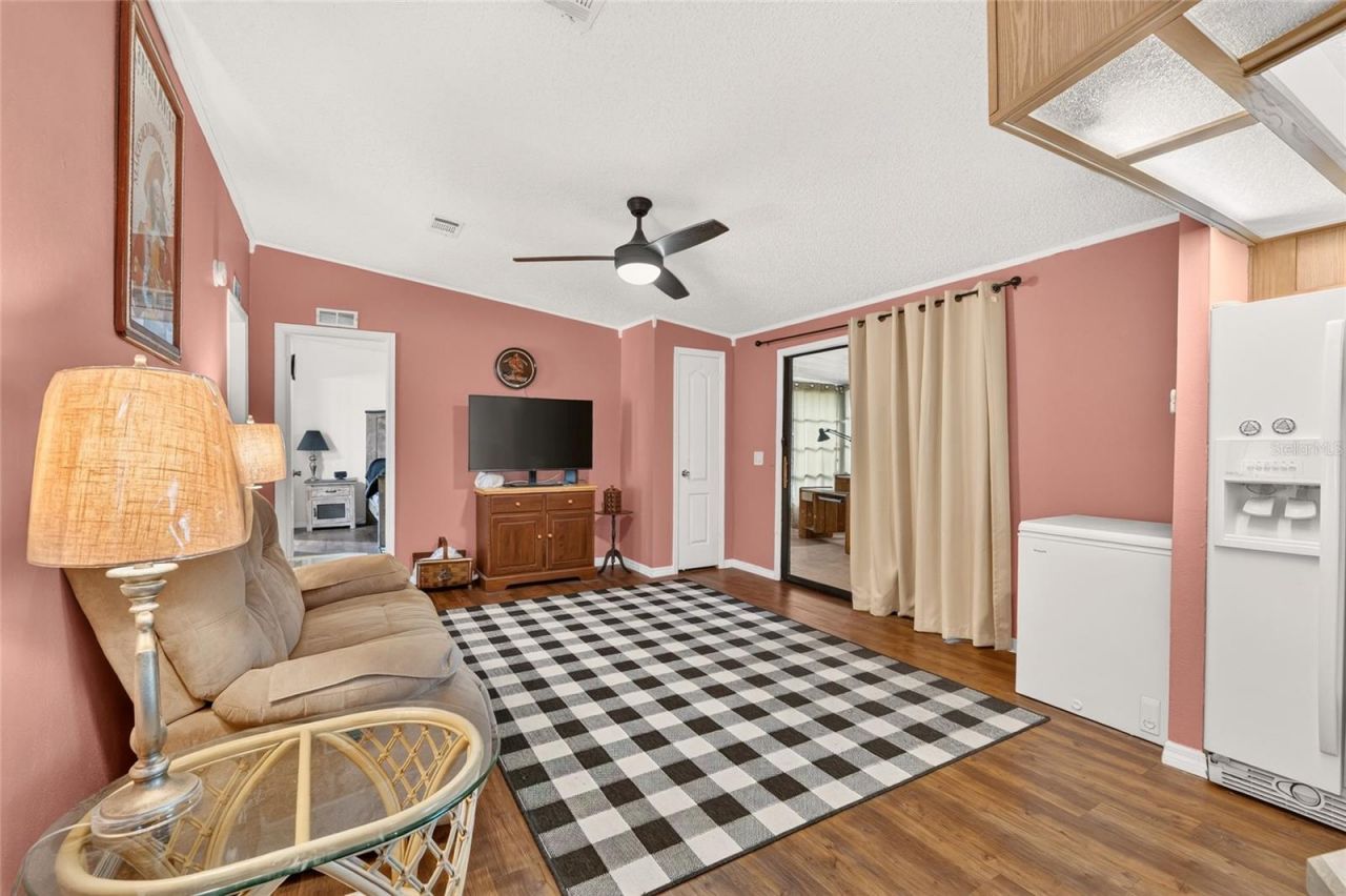 3401 Rainbow Road , Tavares, FL 32778 Photo
