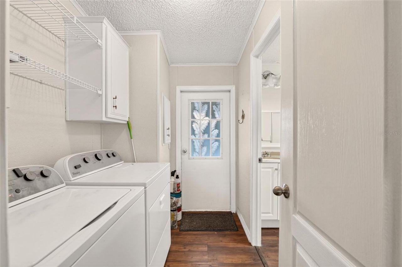 3401 Rainbow Road , Tavares, FL 32778 Photo
