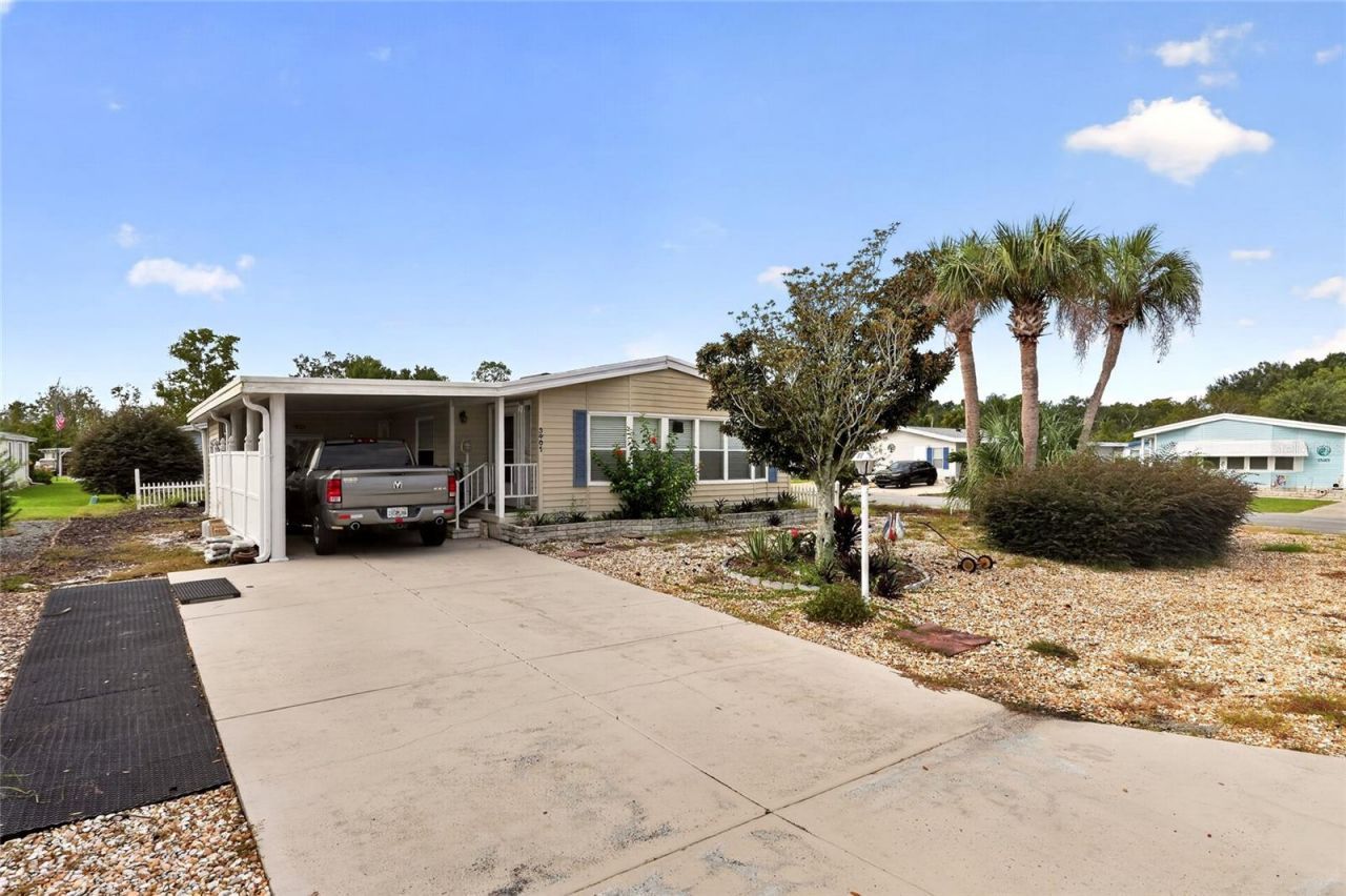 3401 Rainbow Road , Tavares, FL 32778 Photo