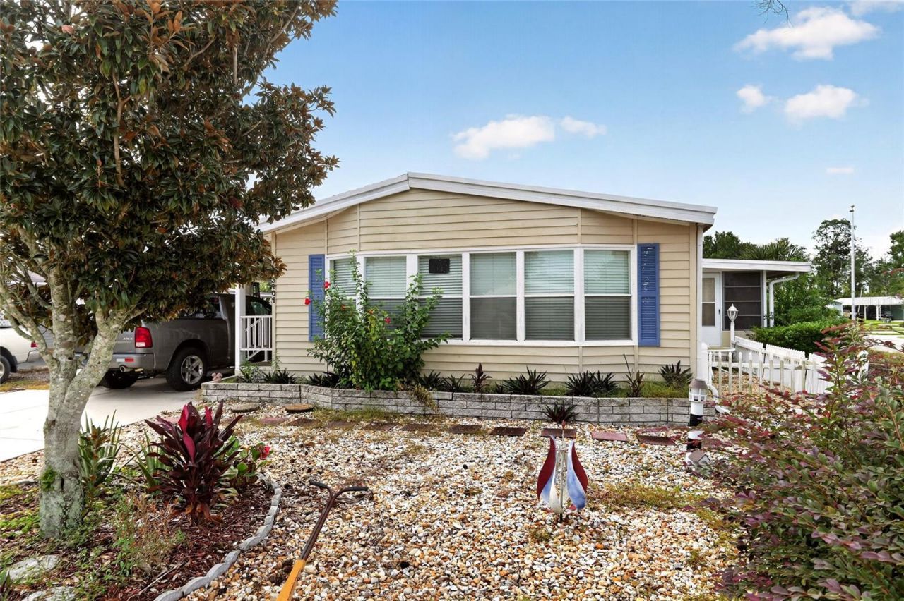 3401 Rainbow Road , Tavares, FL 32778 Photo
