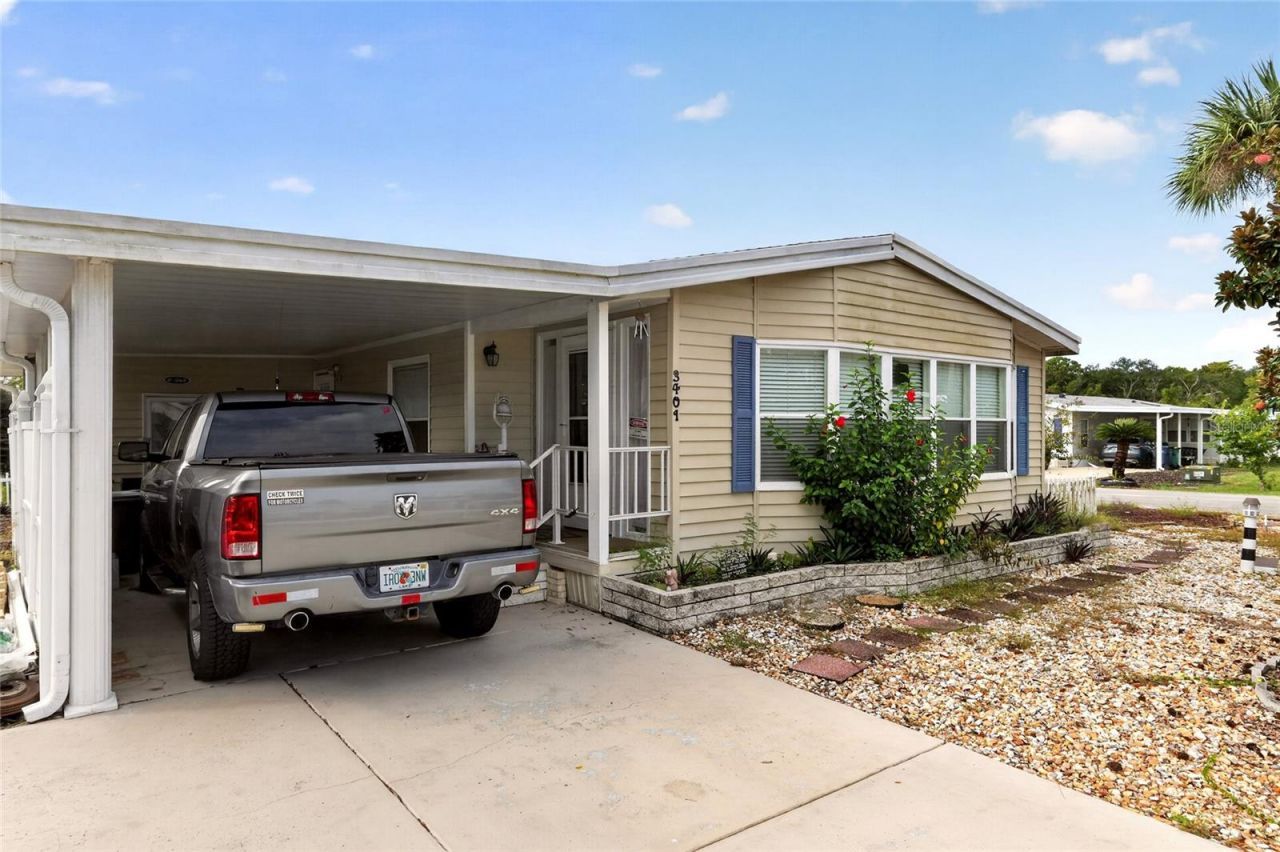 3401 Rainbow Road , Tavares, FL 32778 Photo