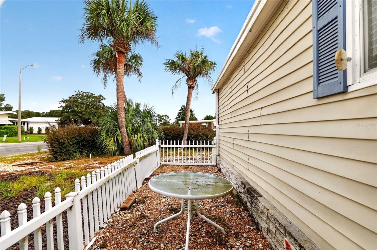 3401 Rainbow Road , Tavares, FL 32778 Photo