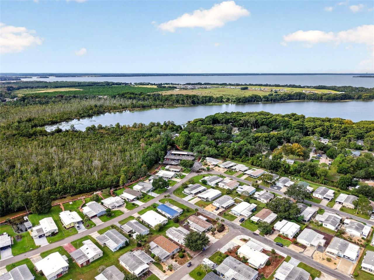 3401 Rainbow Road , Tavares, FL 32778 Photo