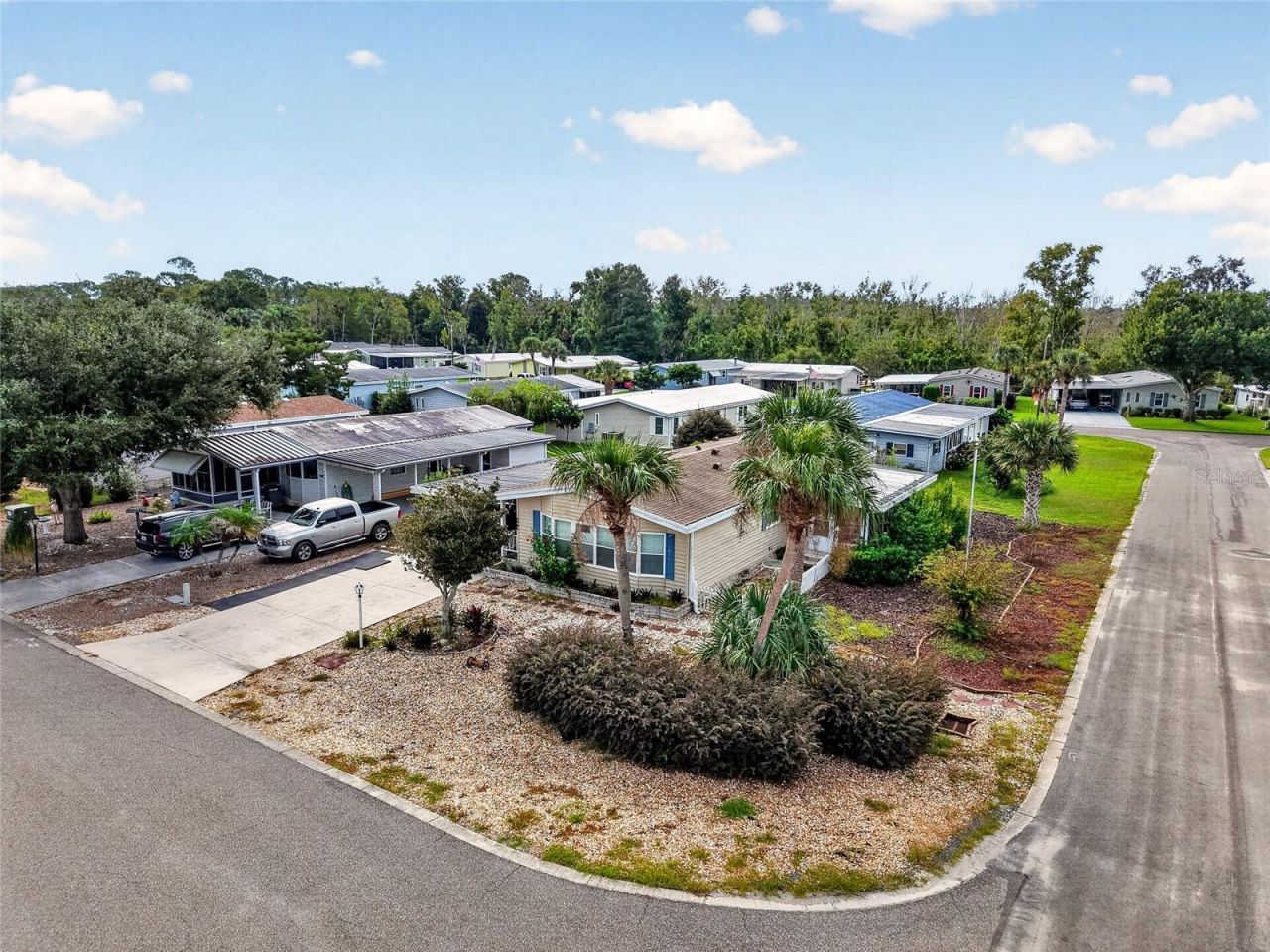 3401 Rainbow Road , Tavares, FL 32778 Photo