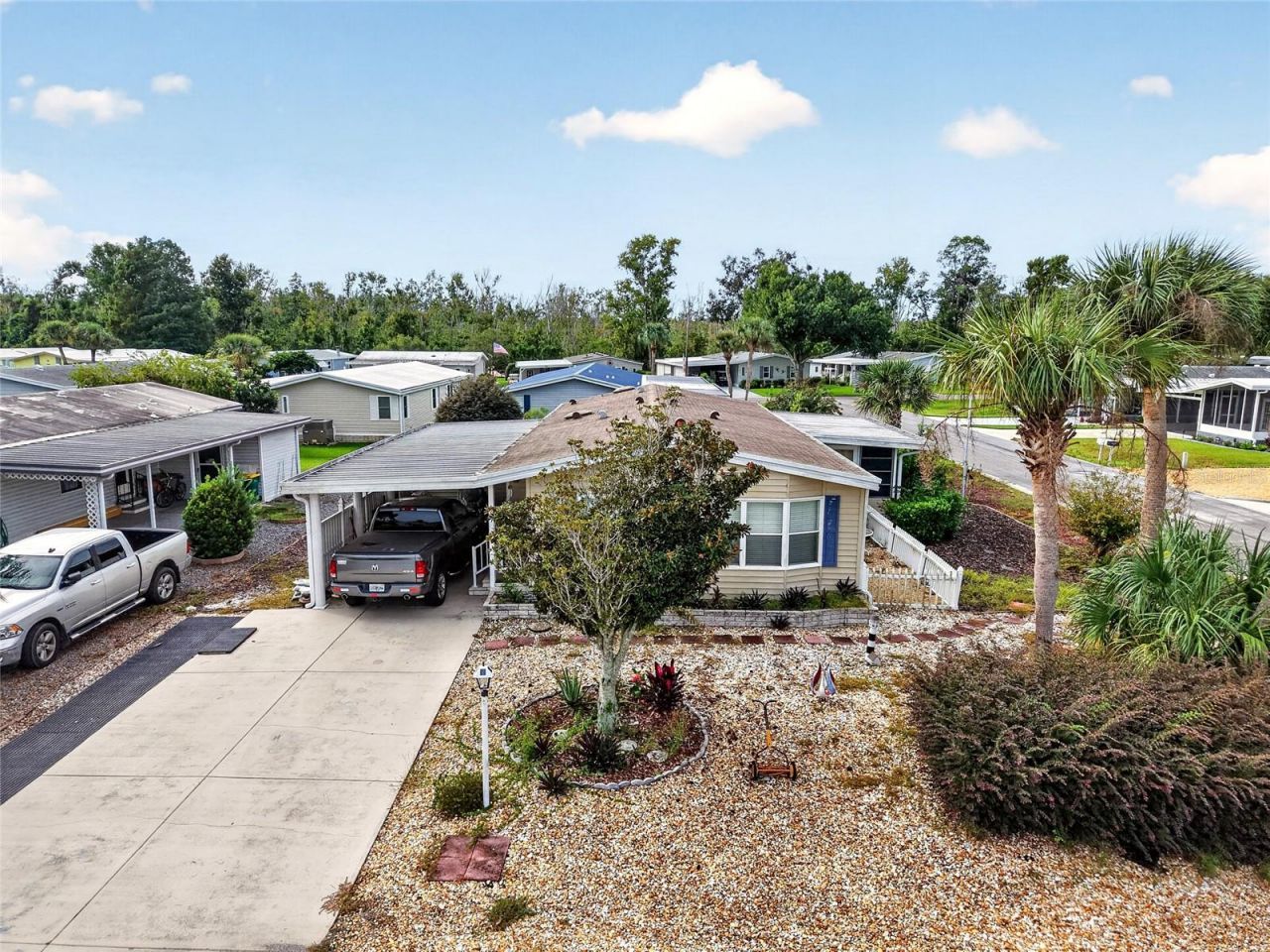 3401 Rainbow Road , Tavares, FL 32778 Photo