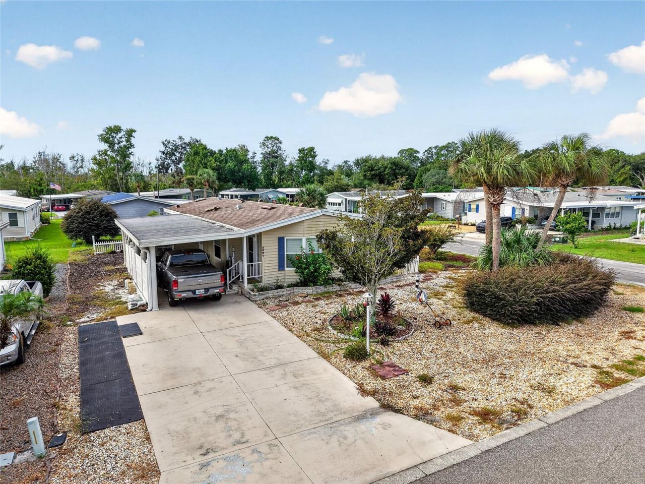 3401 Rainbow Road , Tavares, FL 32778 Photo