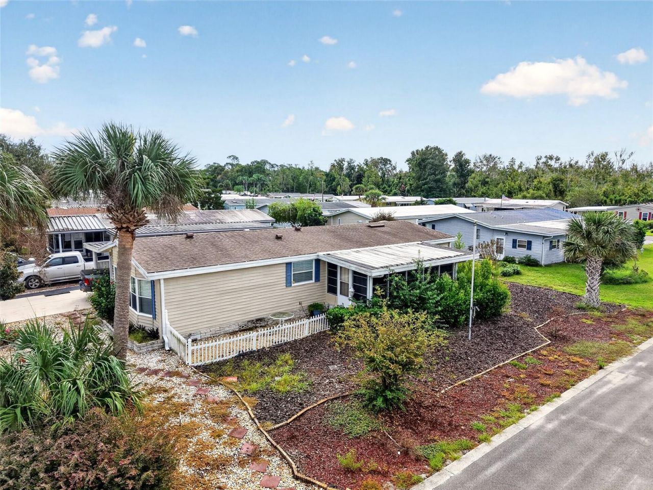 3401 Rainbow Road , Tavares, FL 32778 Photo