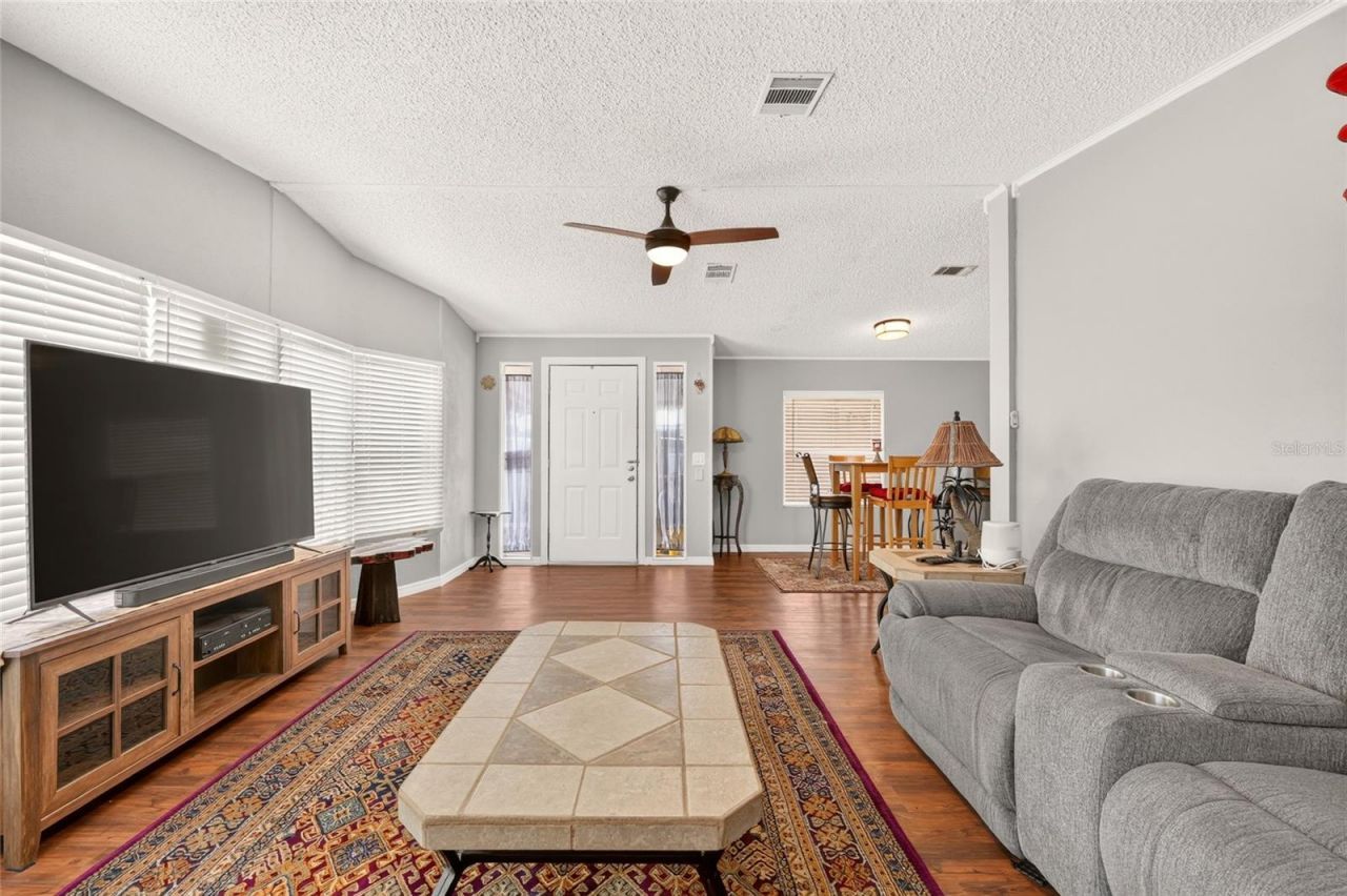 3401 Rainbow Road , Tavares, FL 32778 Photo