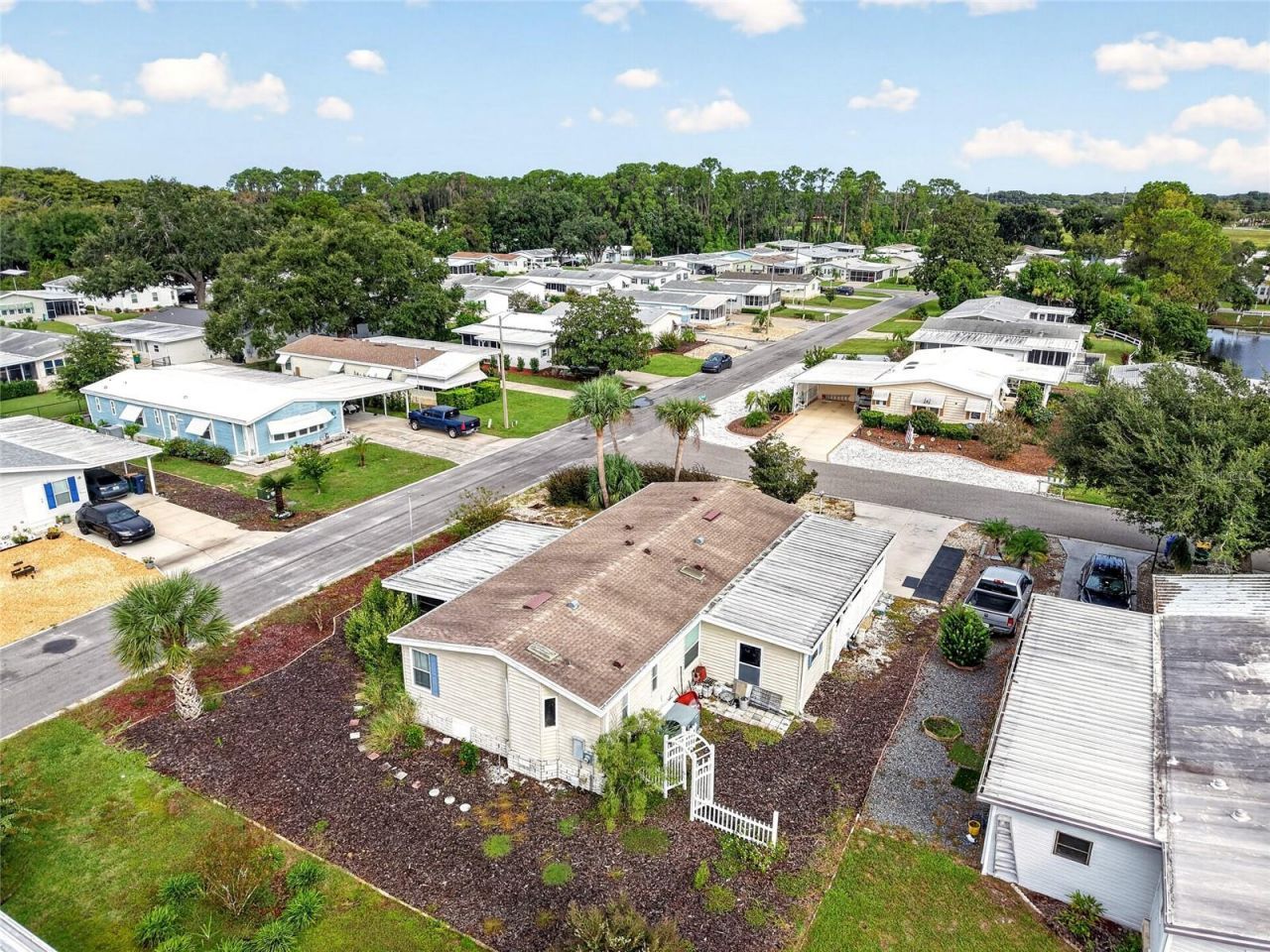 3401 Rainbow Road , Tavares, FL 32778 Photo