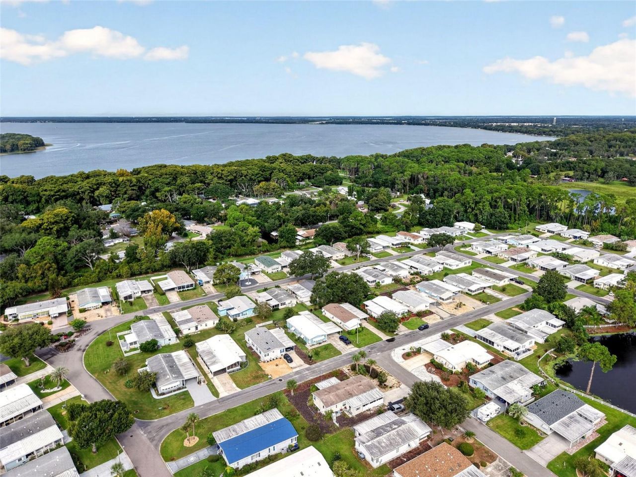 3401 Rainbow Road , Tavares, FL 32778 Photo