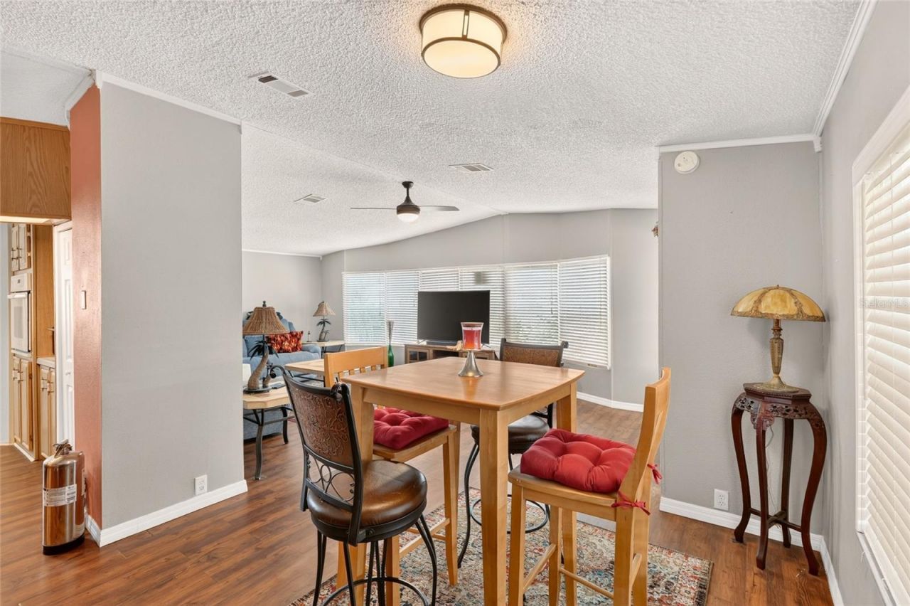 3401 Rainbow Road , Tavares, FL 32778 Photo