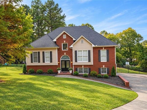 44 Ivy Chase Way NW, Cartersville, GA 30121